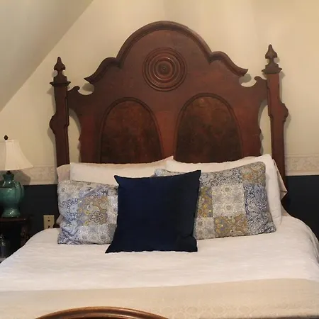 Inn On The Creek